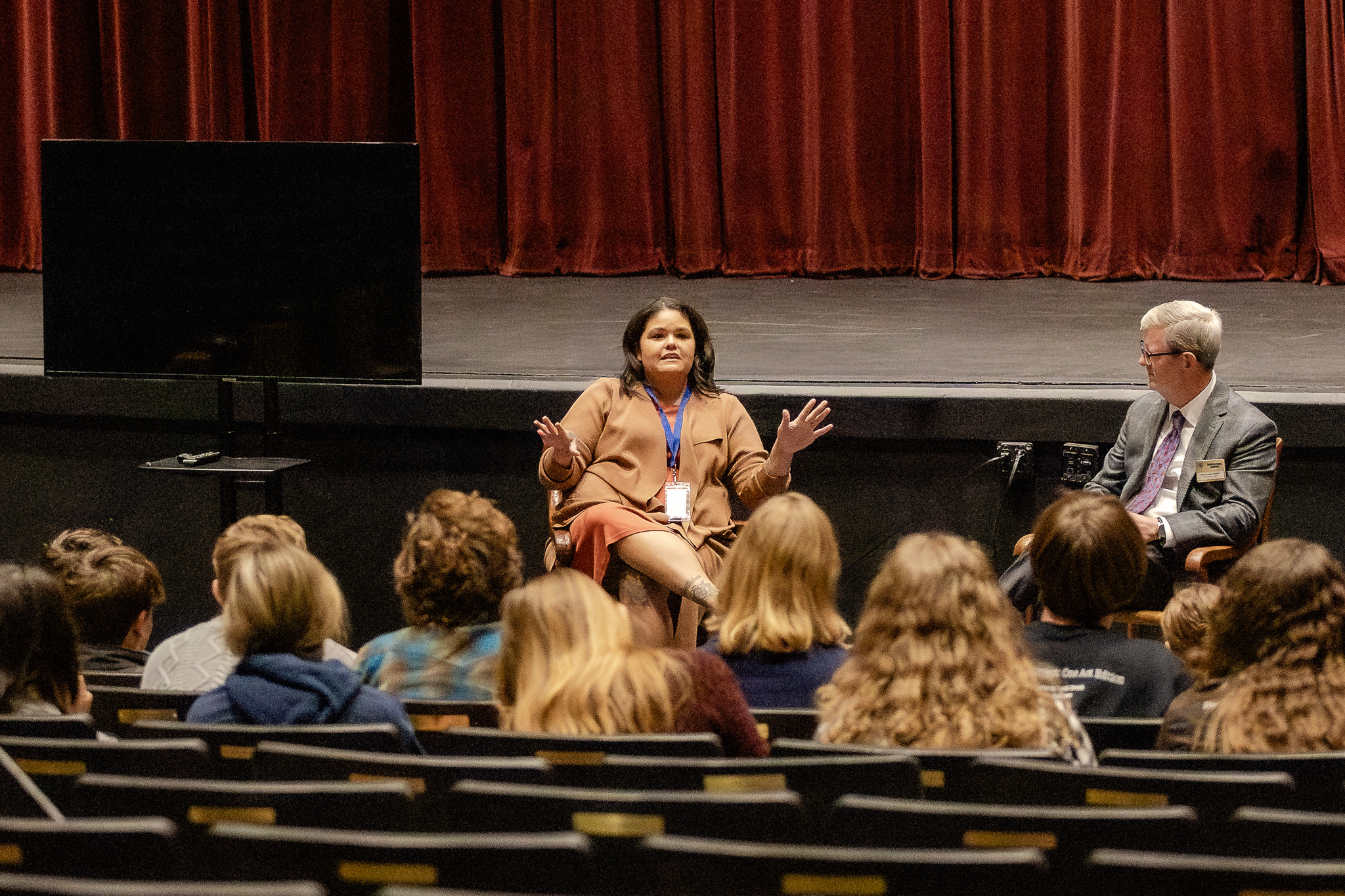 Mechelle Hankerson of WHRO Public Media discusses the current landscape of local news and election coverage with HRA's seniors at the 2025 Election Symposium