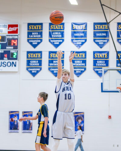 HRA middle school basketball player