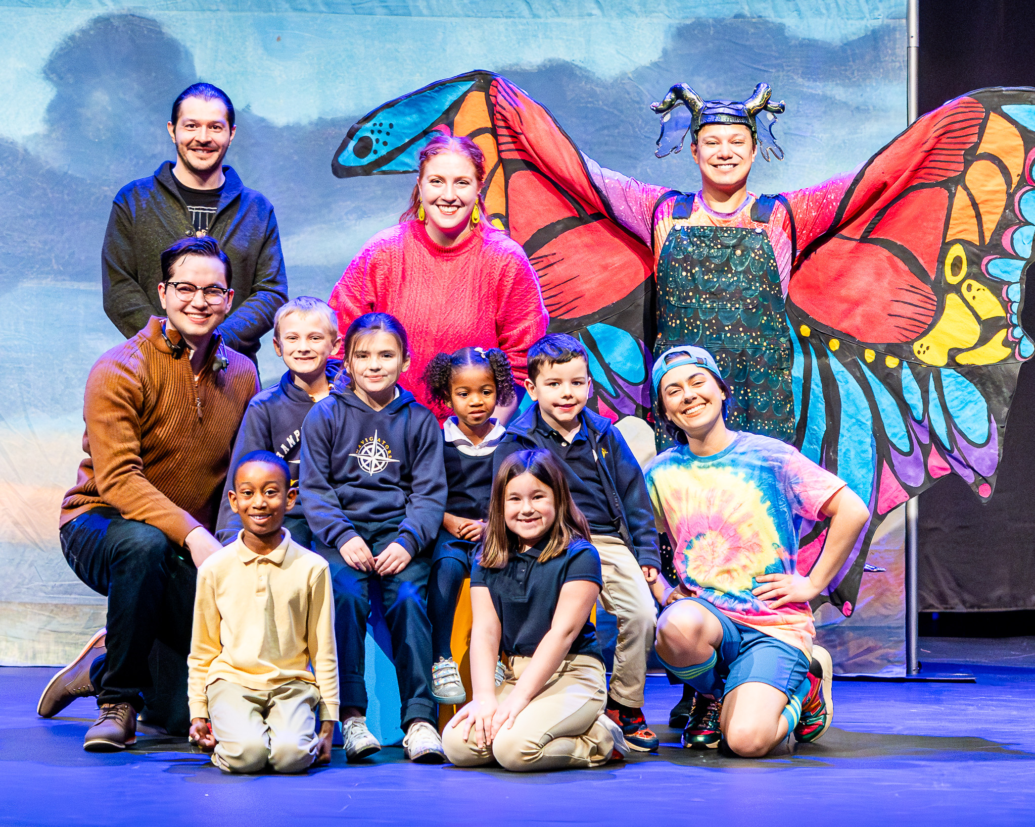 HRA Lower School students with the cast of Dragon's Breath