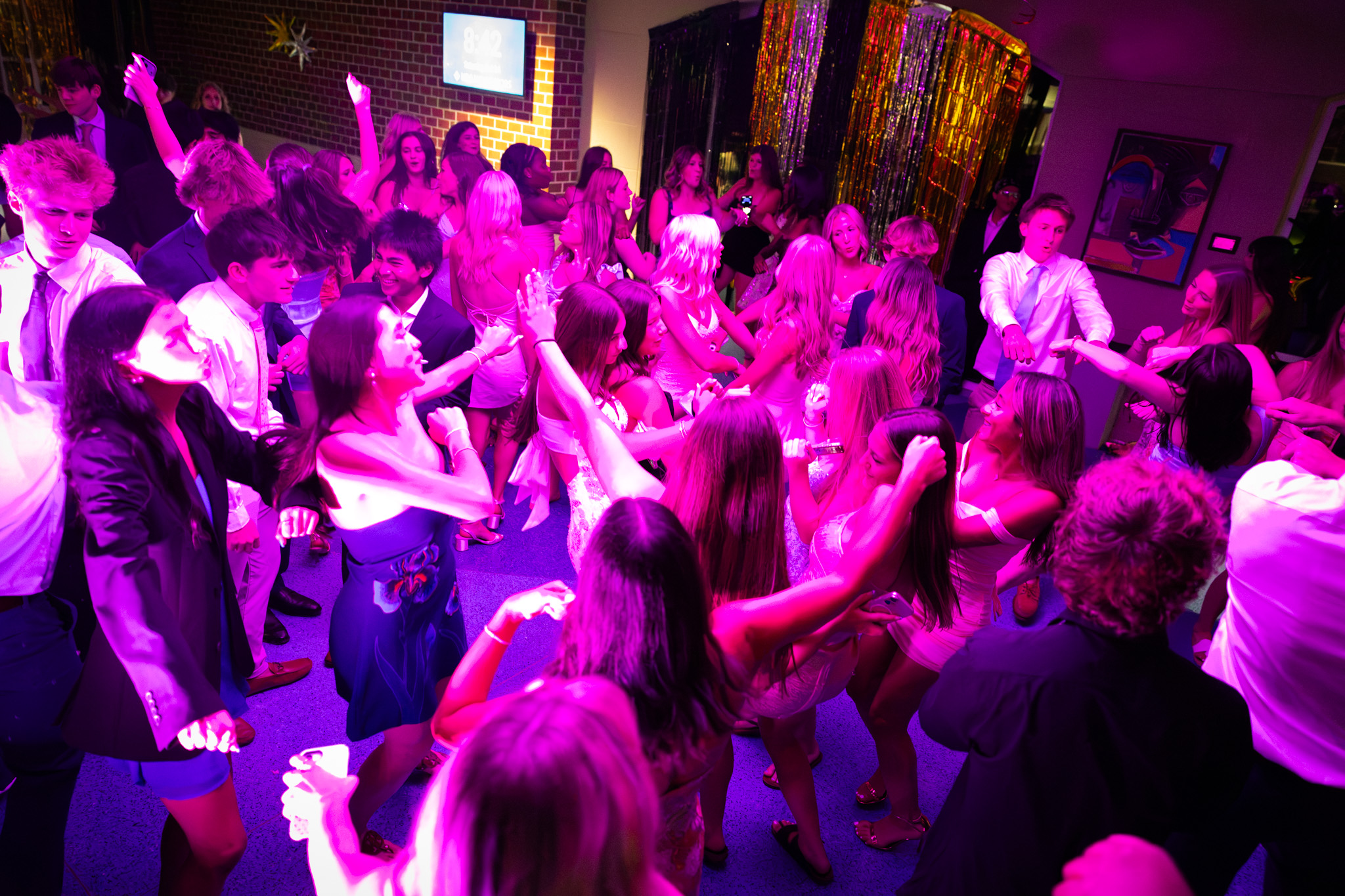 Students on the dancefloor at the 2026 HRA Homecoming Dance